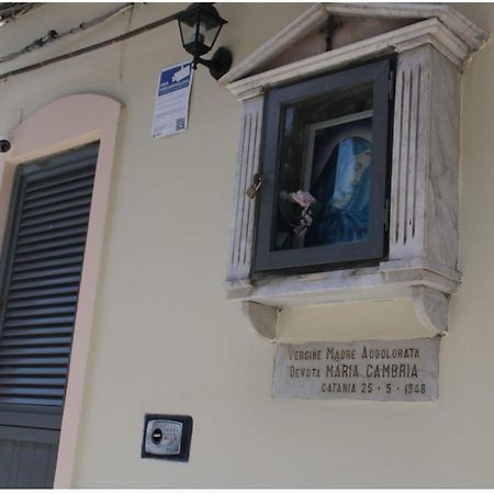 La Casetta Al Centro Catânia Exterior foto