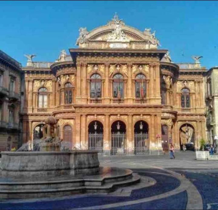 La Casetta Al Centro Catânia Exterior foto